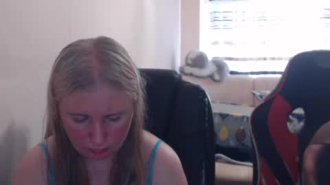 JenisAndPeter online show from June 22, 2026, 4:59 pm