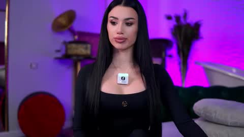 jenna_day online show from December 18, 2025, 7:36 am