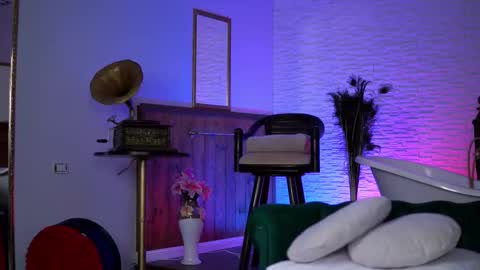 jenna_day online show from February 1, 2026, 6:56 am