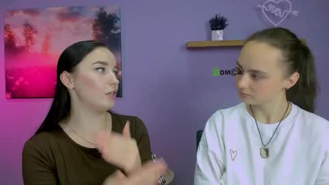 Snapshot of jenna_elayne chatting on December 4, 2025, 12:47 pm jenna_elayne online show from December 4, 2025, 12:47 pm