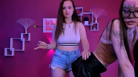 Snapshot of jenna_elayne chatting on June 2, 2026, 1:02 pm jenna_elayne online show from June 2, 2026, 1:02 pm