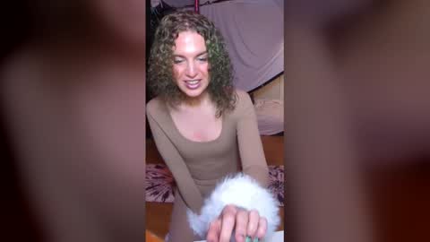 Snapshot of jennabangsbangs chatting on January 6, 2026, 8:40 am Jenna online show from January 6, 2026, 8:40 am