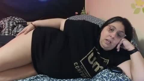 Snapshot of jennabrady chatting on July 15, 2026, 10:04 pm Dragon Queen. Be my Dragon -- and online show from July 15, 2026, 10:04 pm