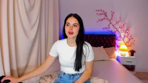 Jenna online show from July 8, 2026, 5:23 am