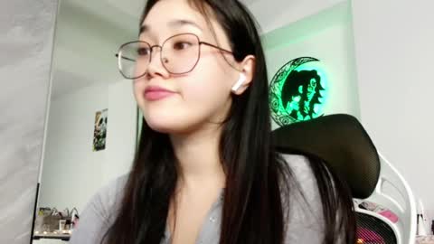 JENNA online show from December 19, 2024, 1:29 pm