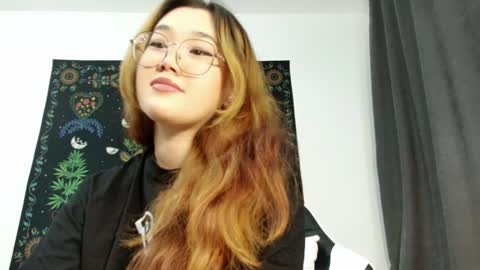 JENNA online show from October 3, 2025, 1:08 pm