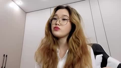 JENNA online show from December 22, 2025, 2:03 pm