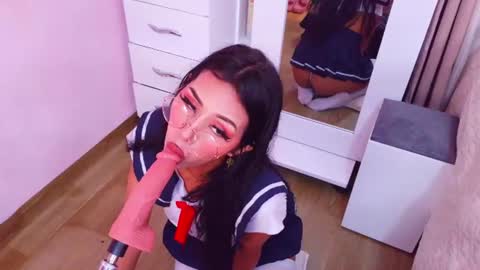Snapshot of jenner_mills chatting on June 20, 2026, 9:39 pm Jenner online show from June 20, 2026, 9:39 pm