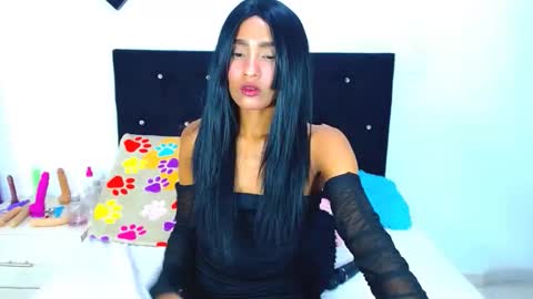 Snapshot of jenng18 chatting on November 13, 2025, 5:01 pm jenn online show from November 13, 2025, 5:01 pm