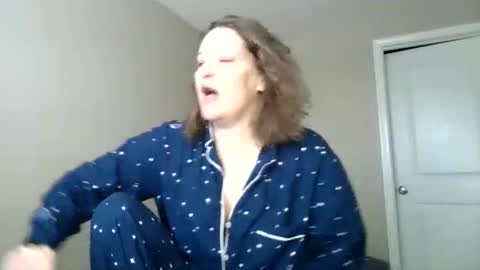 Snapshot of jennibean6996 chatting on January 11, 2025, 2:04 pm Jennibean6996 online show from January 11, 2025, 2:04 pm