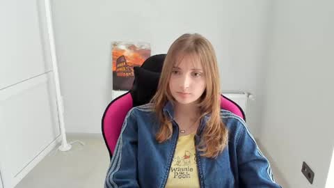 Karla online show from April 14, 2026, 12:44 pm