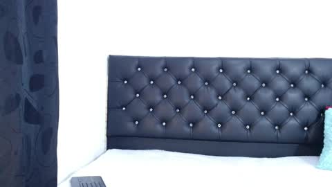 Sara  online show from April 6, 2026, 5:36 pm