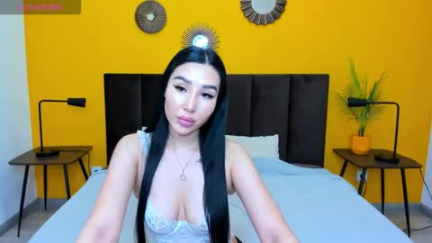 Jennifer online show from November 25, 2025, 7:41 am