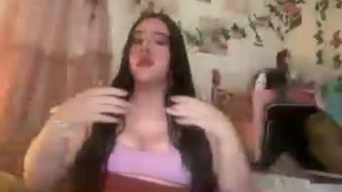 jennifer_robbie online show from June 14, 2026, 2:20 am