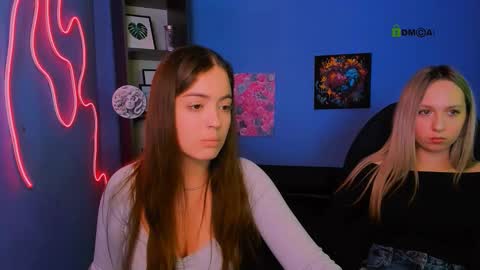 jennifer_sheil online show from March 5, 2026, 9:22 pm