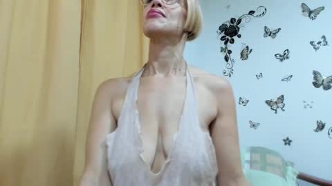 jenniferloveyou online show from November 24, 2025, 4:51 pm