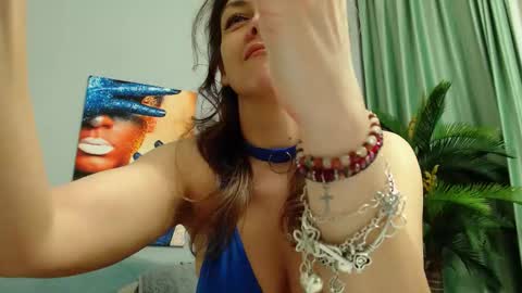 jenniferreys online show from February 20, 2026, 5:48 am