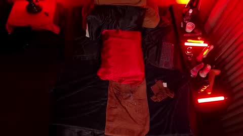 Jennifer Star online show from October 20, 2025, 6:58 am