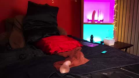 Jennifer Star online show from December 16, 2025, 10:59 pm