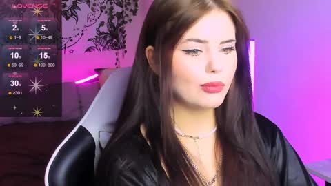 Snapshot of jenniferwandis77 chatting on December 5, 2024, 12:00 pm Jenni online show from December 5, 2024, 12:00 pm