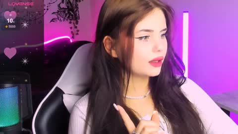 Snapshot of jenniferwandis77 chatting on December 8, 2024, 9:52 pm Jenni online show from December 8, 2024, 9:52 pm