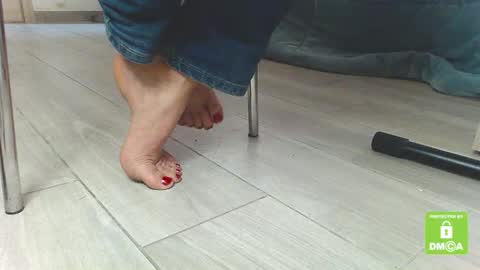 Jenny online show from February 10, 2025, 11:36 am