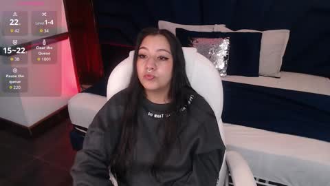 Snapshot of jenny_golden1 chatting on November 26, 2025, 12:39 pm Jenny online show from November 26, 2025, 12:39 pm