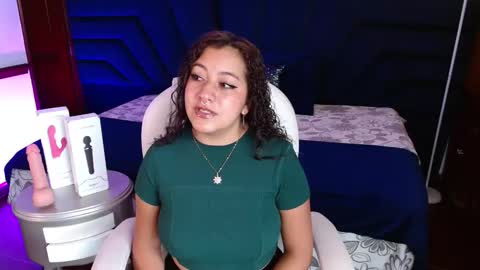 Snapshot of jenny_golden1 chatting on January 10, 2026, 12:51 pm Jenny online show from January 10, 2026, 12:51 pm