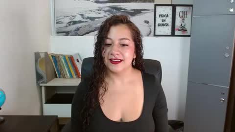 Snapshot of jenny_golden1 chatting on January 12, 2026, 1:16 pm Jenny online show from January 12, 2026, 1:16 pm