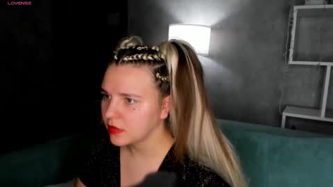 Jenny online show from February 17, 2026, 9:28 am