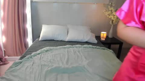 Jenny online show from April 23, 2026, 12:29 pm