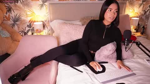 Jenny Roberts online show from October 11, 2025, 8:29 pm