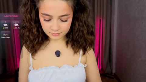 Snapshot of jenny_rosex chatting on February 9, 2025, 3:23 pm Jenny online show from February 9, 2025, 3:23 pm