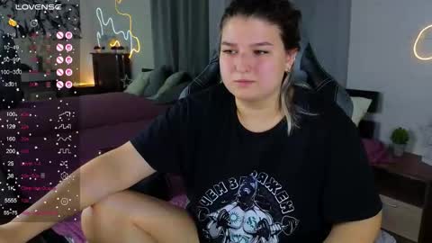 jenny_smitx online show from September 9, 2025, 4:45 am