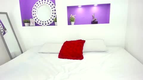 jenny_towers online show from December 22, 2025, 7:00 pm