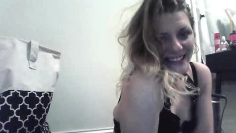 Snapshot of jennyisasquirter chatting on January 7, 2026, 11:18 pm jennyisasquirter online show from January 7, 2026, 11:18 pm