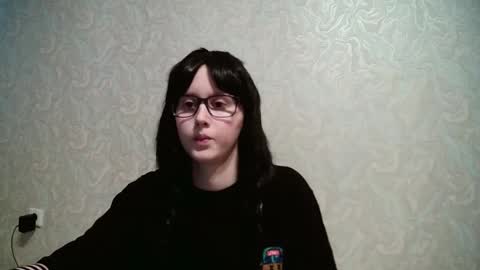 JennyOlset online show from March 5, 2025, 10:44 am