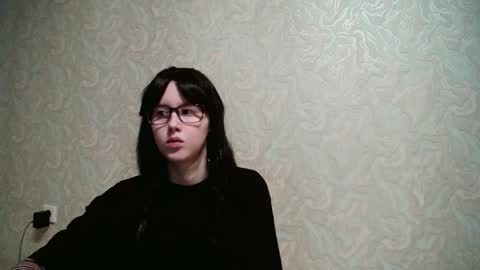 JennyOlset online show from September 15, 2025, 3:50 am