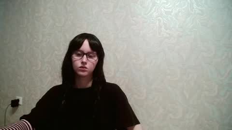 JennyOlset online show from June 23, 2026, 9:51 am