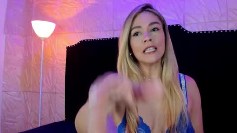  Jenny  online show from March 25, 2026, 11:16 am