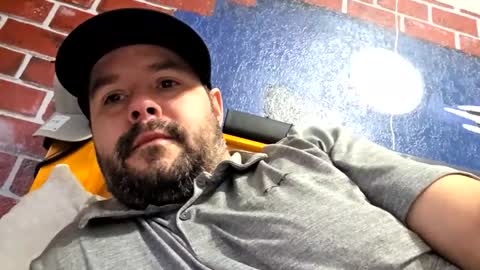 Lous online show from December 21, 2025, 9:44 pm