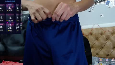  JEREMIAS  online show from February 1, 2025, 6:19 pm