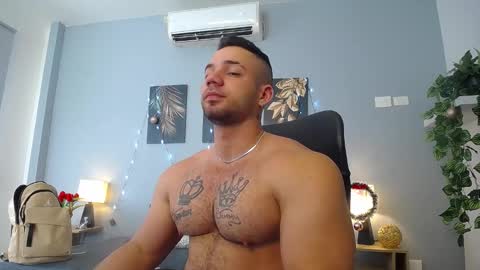 Snapshot of jeremylowe chatting on December 16, 2024, 4:27 pm Jeremy Lowe online show from December 16, 2024, 4:27 pm