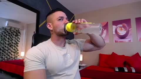 Snapshot of jeremylowe chatting on February 19, 2025, 4:33 pm Jeremy Lowe online show from February 19, 2025, 4:33 pm