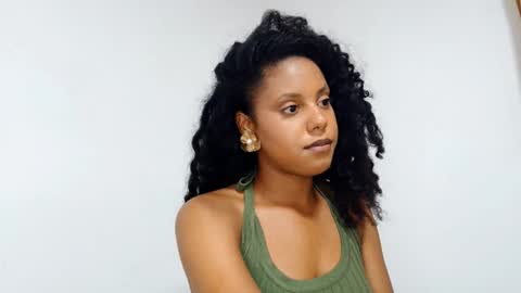 Bella online show from February 20, 2026, 9:59 pm