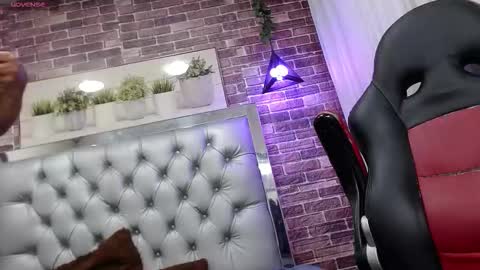 jerry_cock online show from October 15, 2025, 7:58 pm