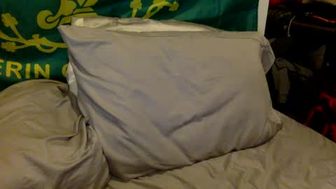 Snapshot of jerseydevl chatting on December 4, 2024, 10:51 pm the jersey devil online show from December 4, 2024, 10:51 pm