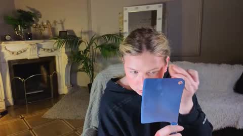 jes_solar online show from October 27, 2025, 8:57 pm