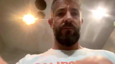 jesaj online show from November 23, 2025, 6:57 am