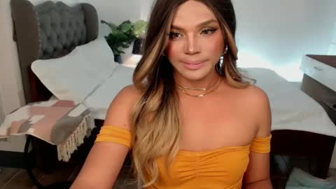 jesie_hot69 online show from January 8, 2025, 7:03 pm